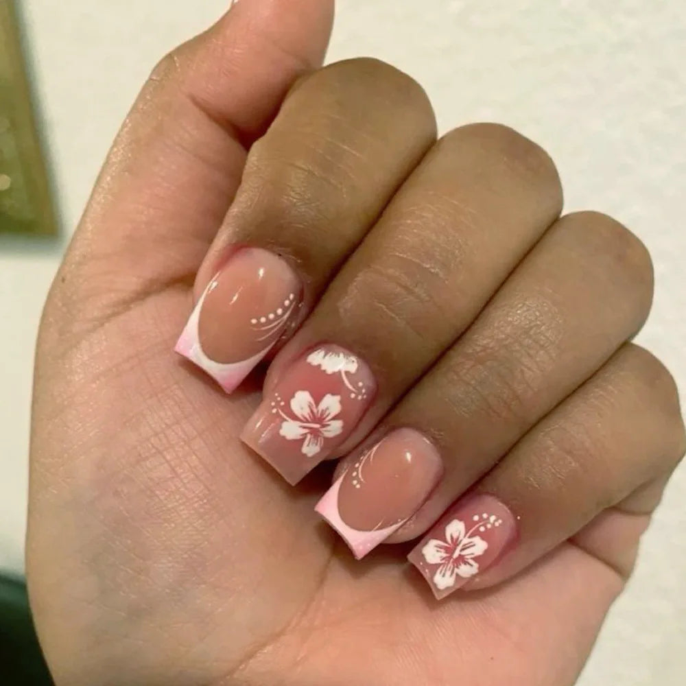 24Pcs Blush Pink False Nails White Flower Printed Short Round Head Press on Nails Sweet French Style Charms Manicure for Women