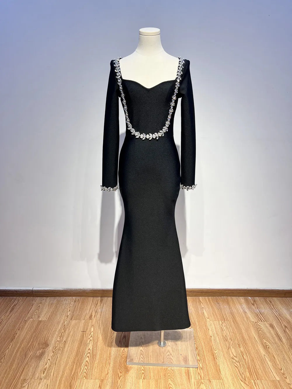 2025 New Spring Women Long Sleeve Square Collar Sparkly Crystal Bodycon Long Bandage Dress Celebrate Evening Party Outfit