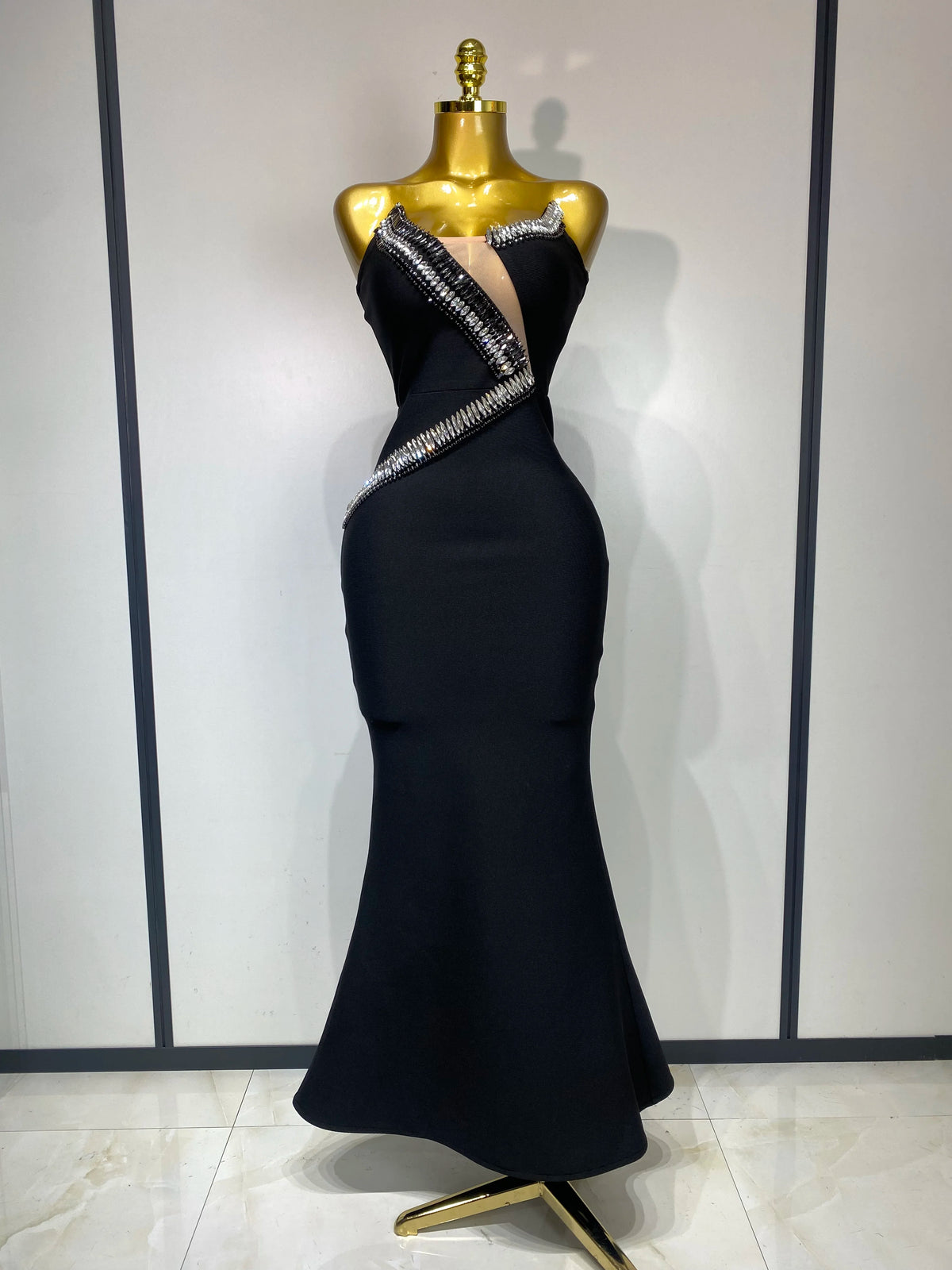 Women Sexy Strapless Bodycon Bandage Dress Rhinestone Celebrity Elegant Evening Party Gown Luxury Birthday Wedding Guest Dress