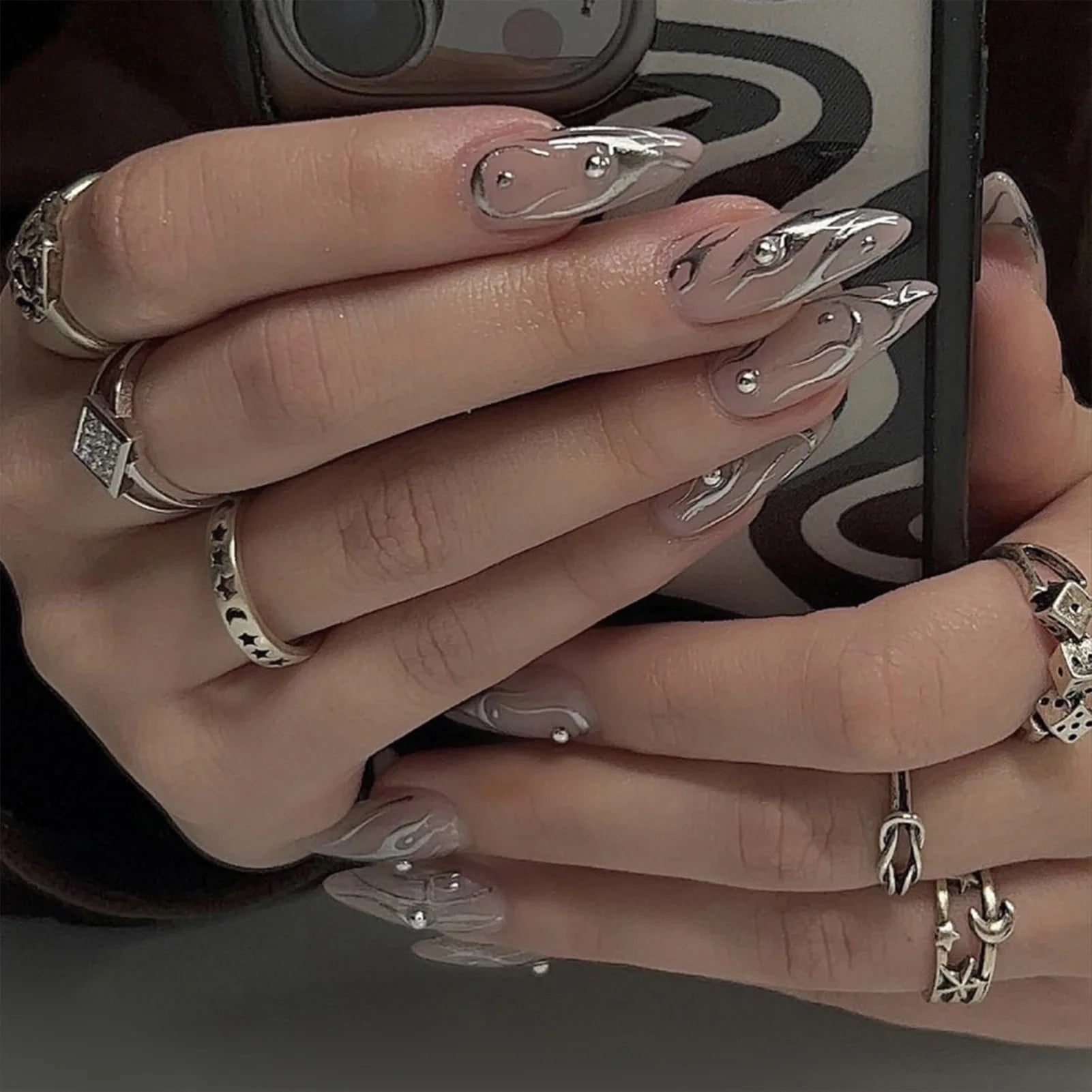 24Pcs Almond Press on Nails Y2K Star Diamond Designs for Cool Girls Nude Color Fake Nails for Women Full Cover False Nail Tips