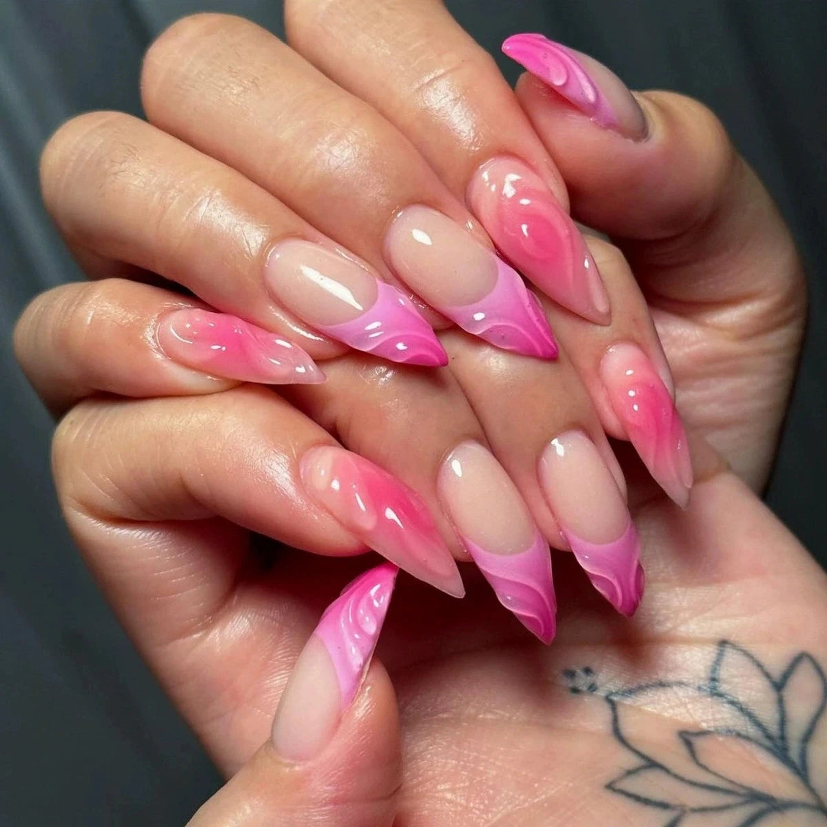 Artificial Press on Nails Tips Art 24Pcs Pink Almond False Nails Butterfly Ballet with French Design Wearable Fake Nails Simple