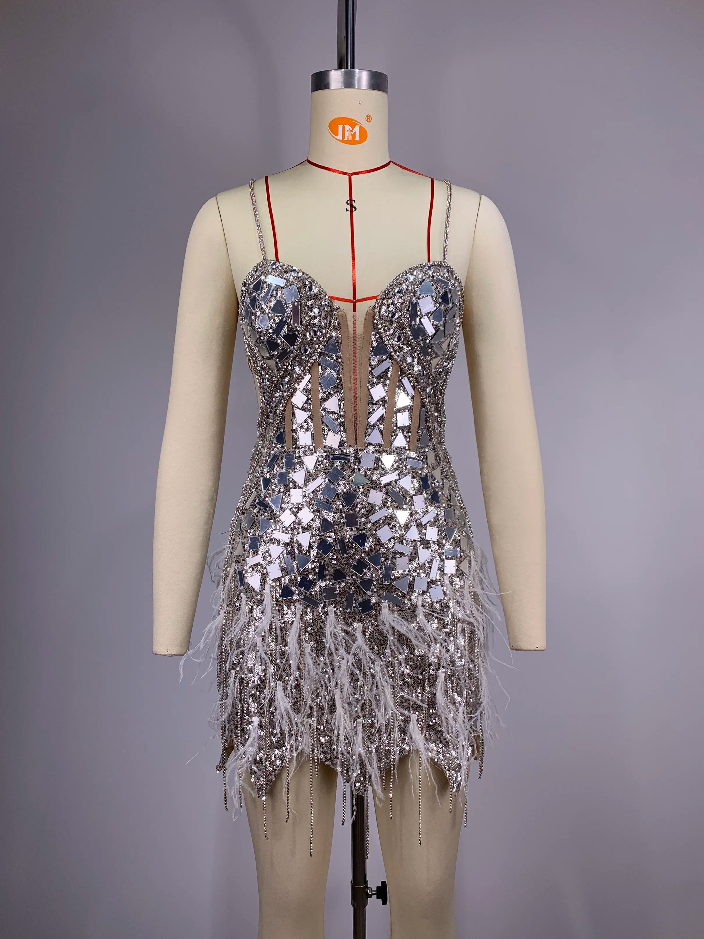 2024 New Arrival Women Sleeveless Sexy V-Neck Bodycon Mini Dress Feathers Shinning Mirrors Celebrate Birthday Party Outfit