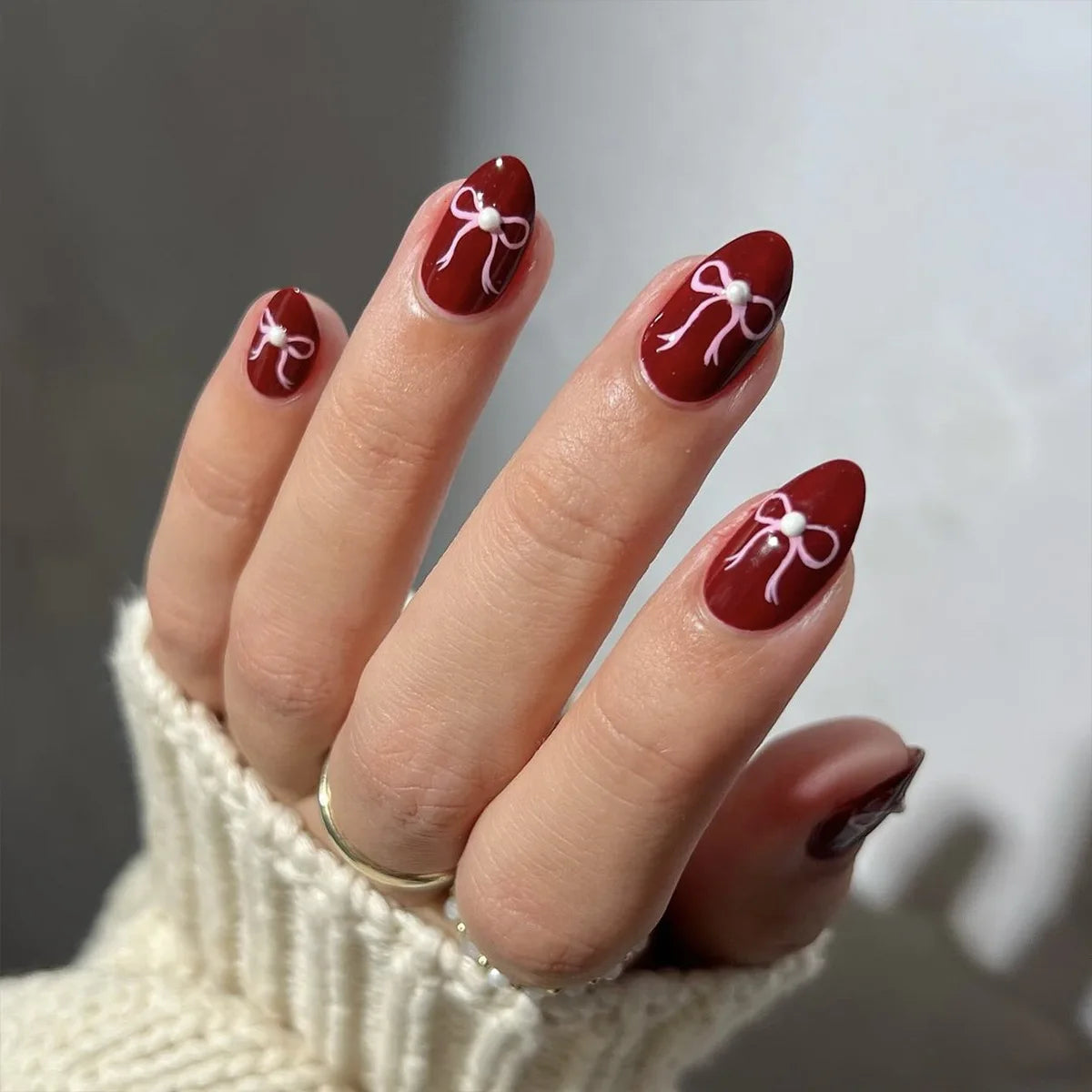 24Pcs Short Almond Press on Fake Nails Full Cover Glitter Sweet Cute Red Nails French Bow Tie Wearable False Nail Valentine Day