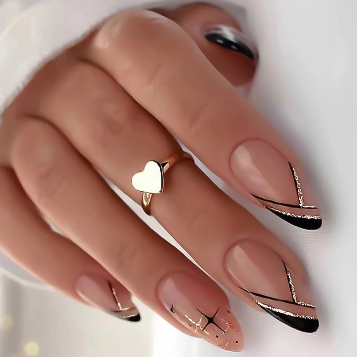 24Pcs Almond Press on Nails Y2K Star Diamond Designs for Cool Girls Nude Color Fake Nails for Women Full Cover False Nail Tips
