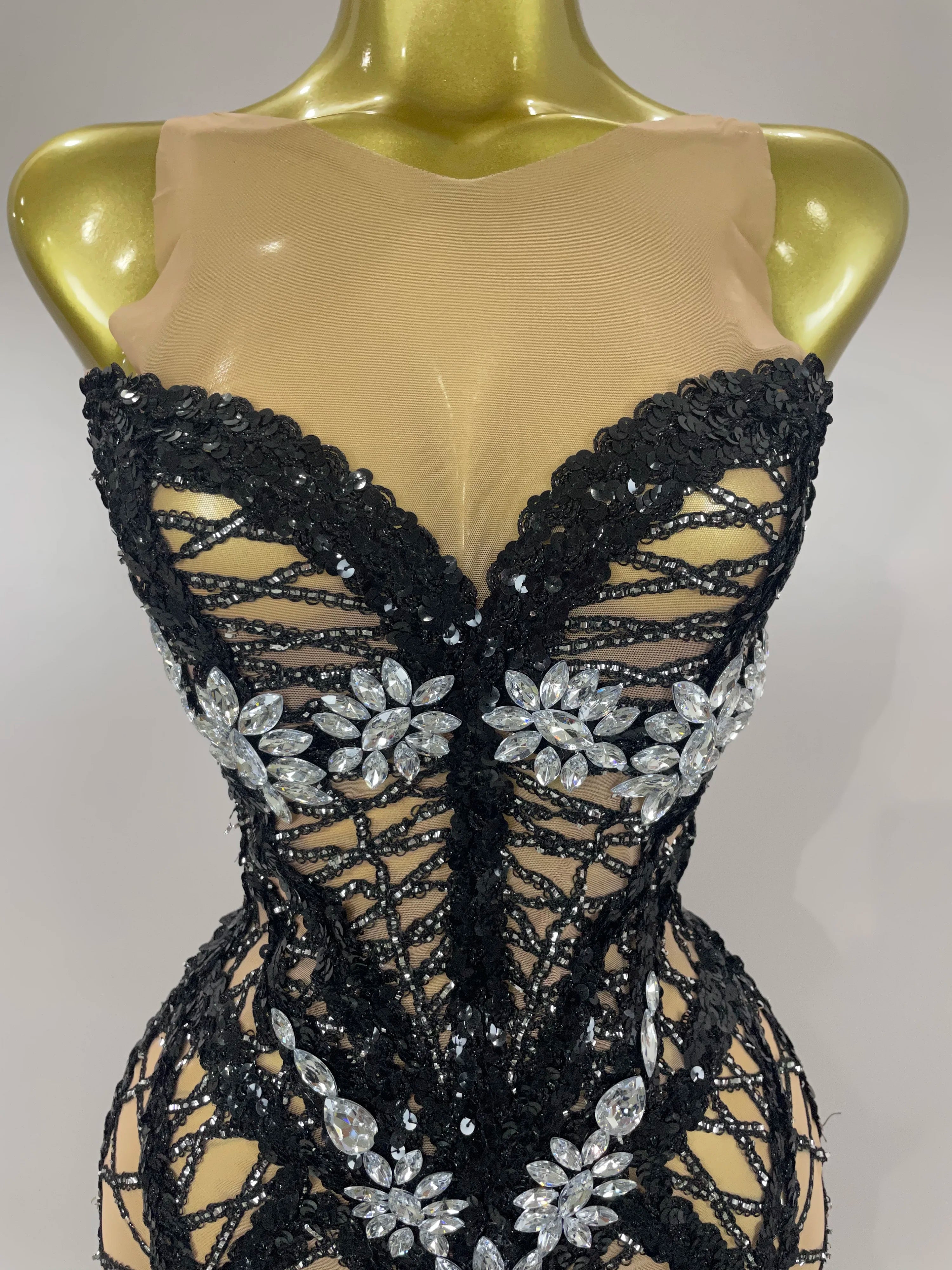 2025 Sparkle Sequins Embroider Diamonds Sleeveless Long Tassel Mini Dress Women Celebrate Evening Birthday Dress Stage Costume