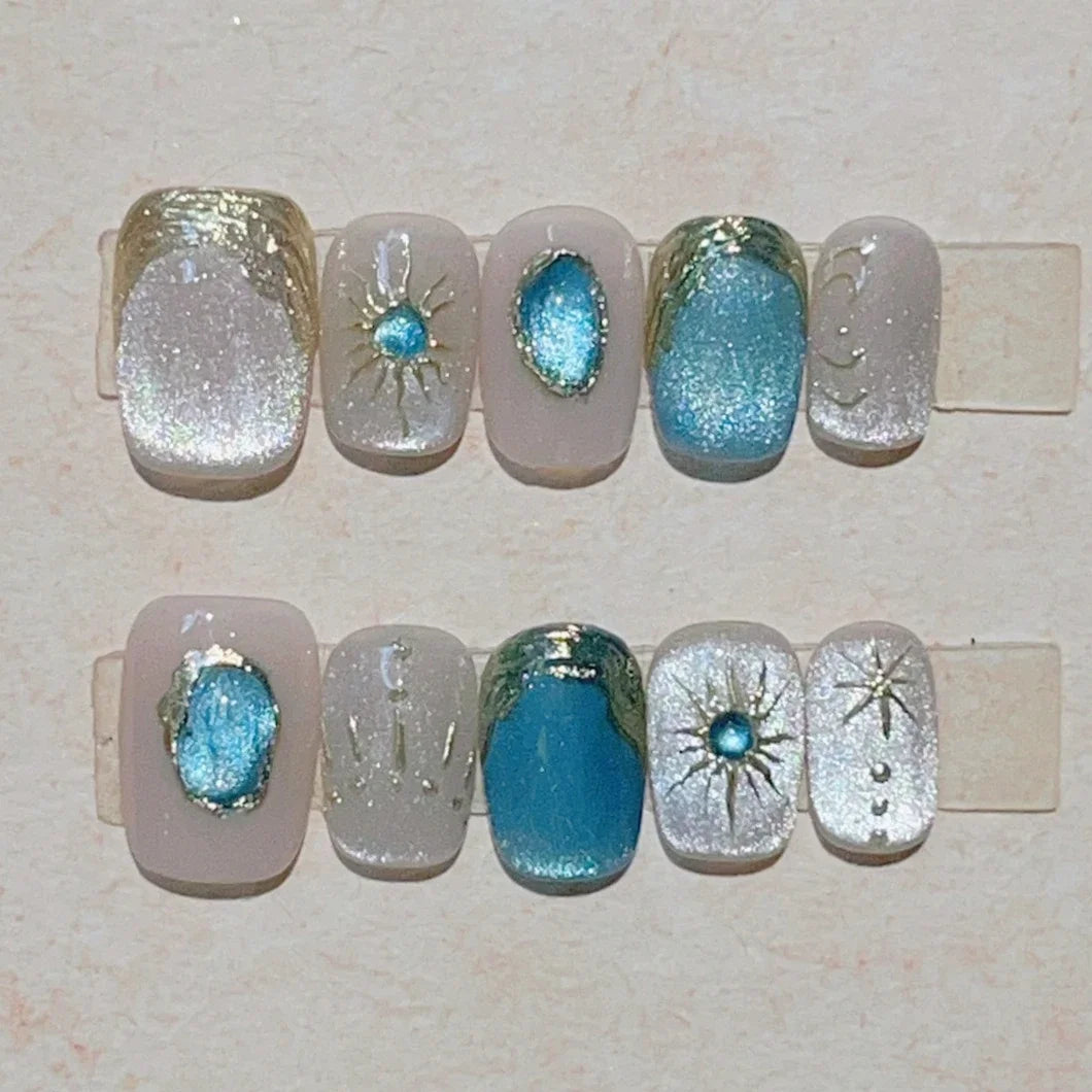 10Pcs Handmade Cute Blue Sweet Hand Drawn Nails Full Cover Cat Eye Design for Spice Girl Nails Short French Fashion Nails Patch