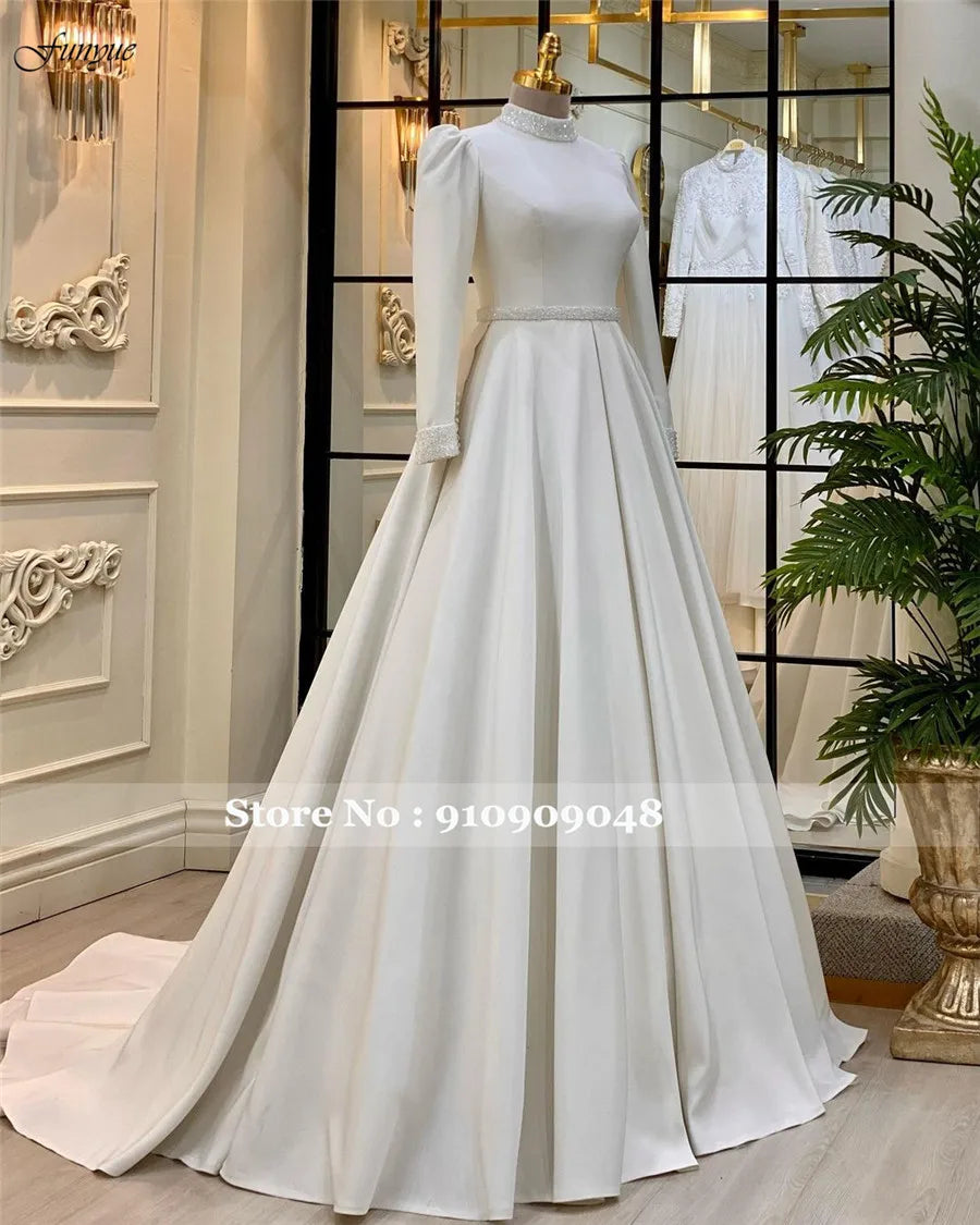 Elegant Ivory Satin High Neck Wedding Dresses Modest A-Line Long Sleeve Bridal Gowns For Bride Dubai suknia ślubna