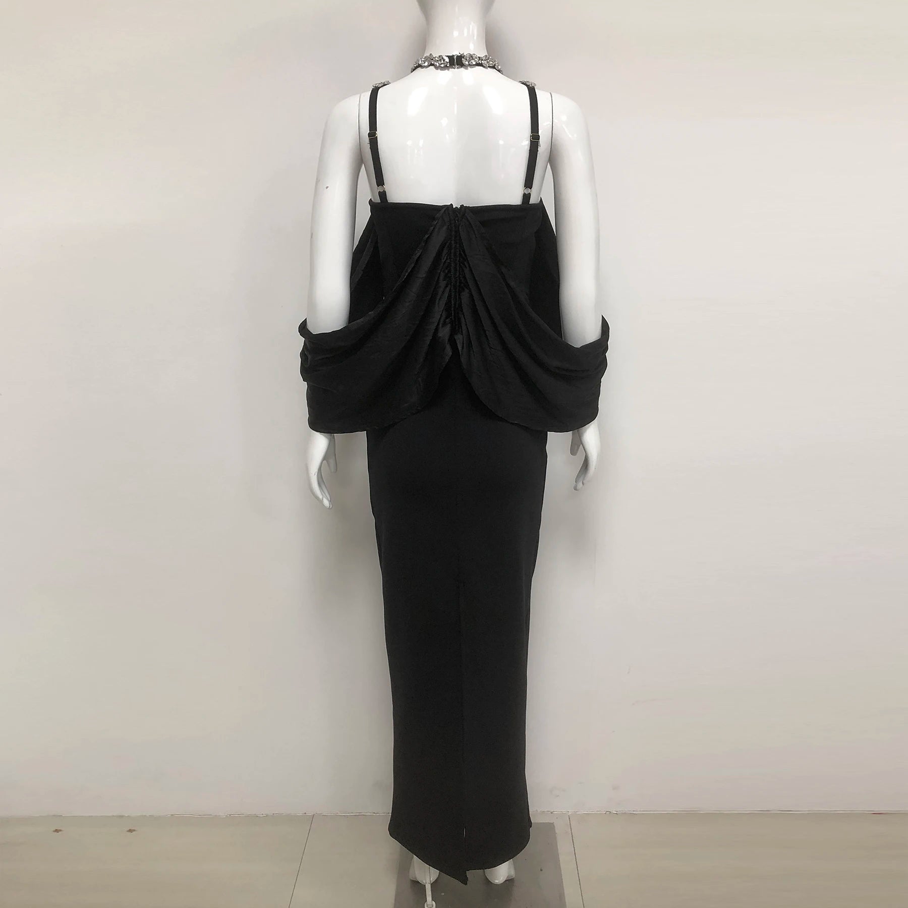 New Women Celebrity Sexy Key Hole Beading Diamonds Pink Maxi Long Bodycon Bandage Dress 2025 Elegant Evening Club Party Dress