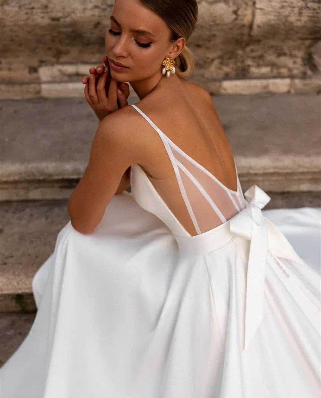 Gorgeous Satin Beach Boho Mopping Wedding Dresses Off Shoulder Sleeveless Sexy Backless V-Neck Bridal Gowns Beautiful A Line