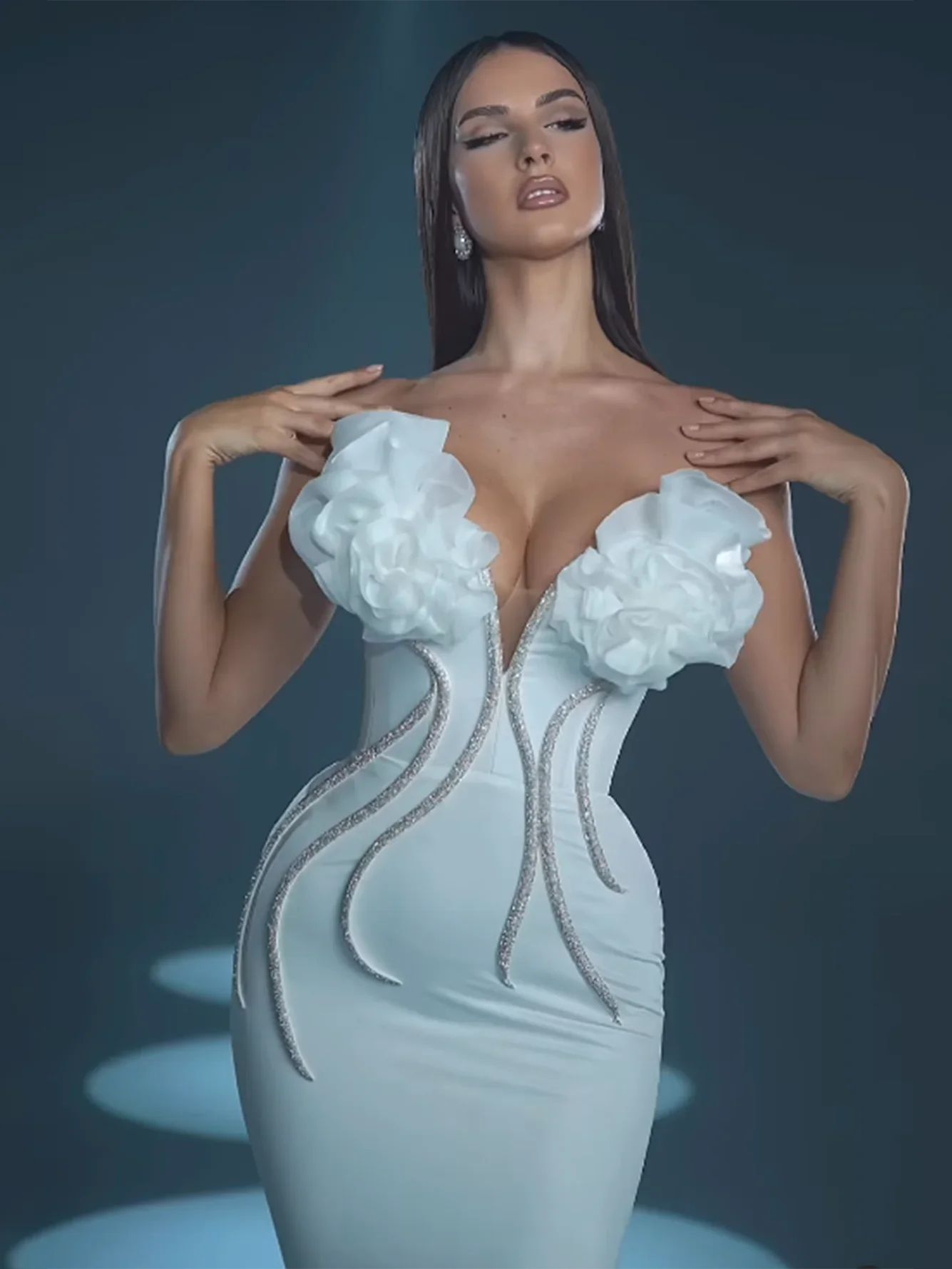 Women Celebrity Sexy Strapless Backless Beading Diamonds White Maxi Long Bandage Dress Elegant Evening Club Party Dress