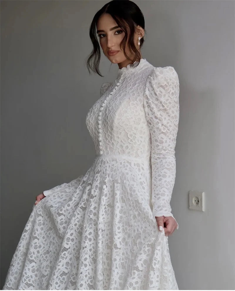 Haohao Modest High Neck Full Lace A Line Wedding Dresses Long Sleeves High Neck Buttons Country Church Vintage Bridal Gowns