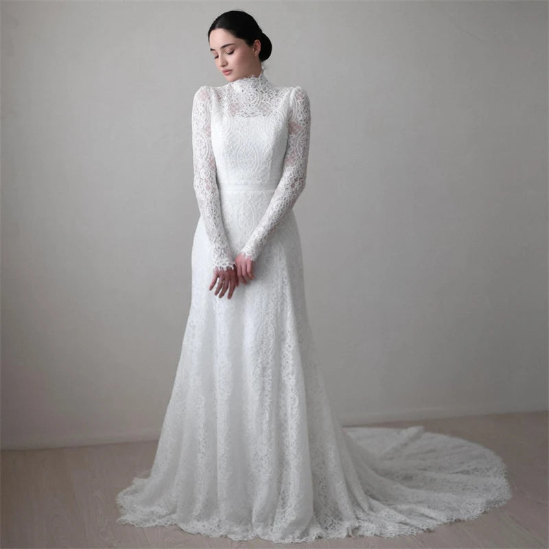 Modest White A Line Full Lace Wedding Dresses Long Sleeves High Neck Sweep Train Bridal Gowns Elegant Bride Gown Vestidos White