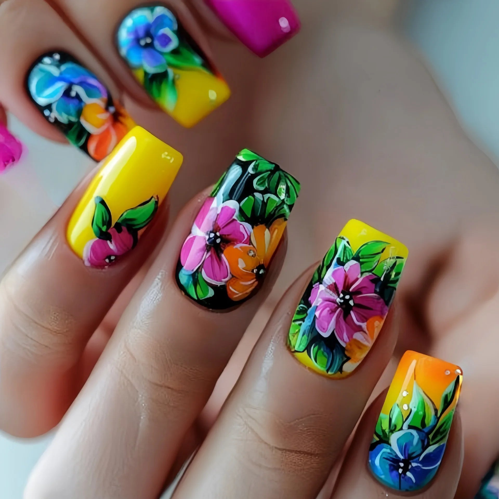 24Pcs Press on Nails Mid-length Square Head Blue Coffin Fashionable Nail Patch Flowers Spring Design Wearable Finished Manicure