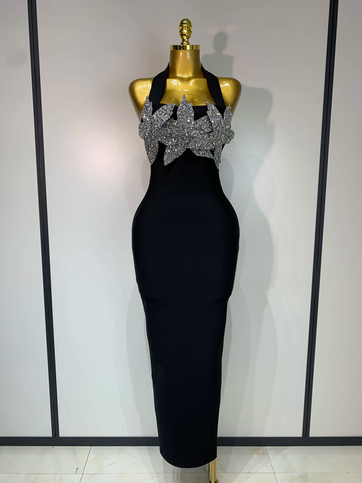 Women Sexy Sleeveless Halter Backless Shiny Diamond Flower Bodycon Bandage Dress Celebirty Elegant Evening Party Birthday Dress