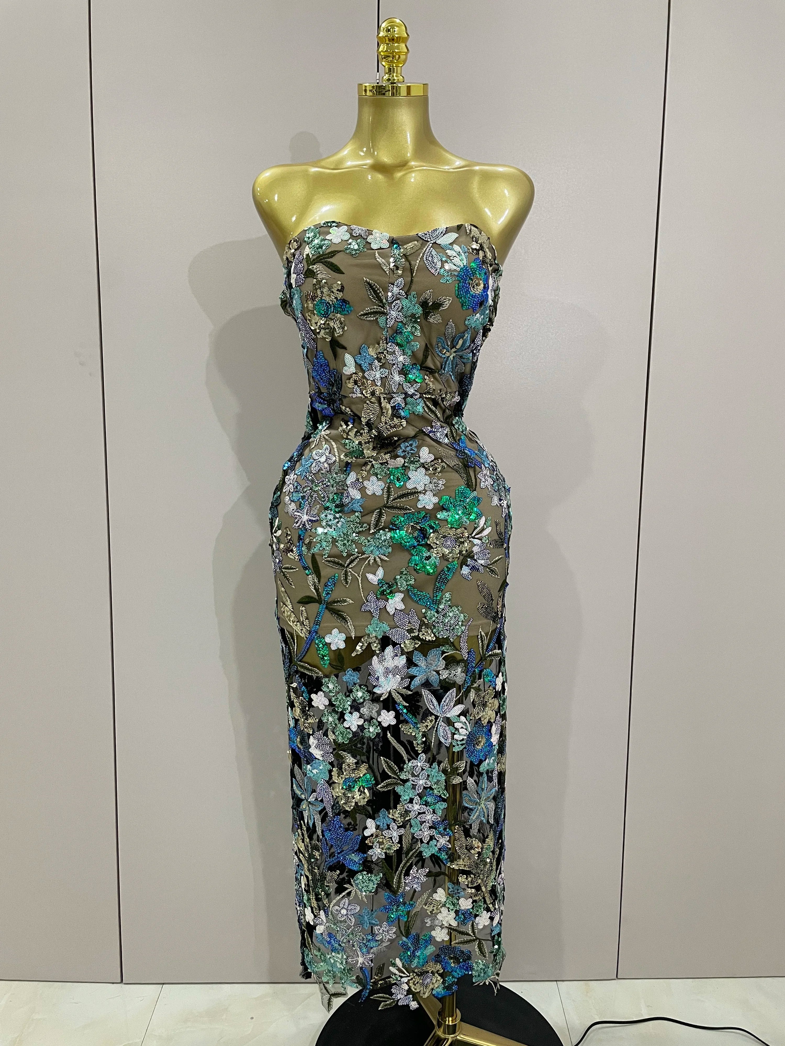 Sexy Strapless Floral Sequin Long Dress 2025 New Women Sequins Flower Backless Long Slim Dress Evening Party Runway Gown Dress