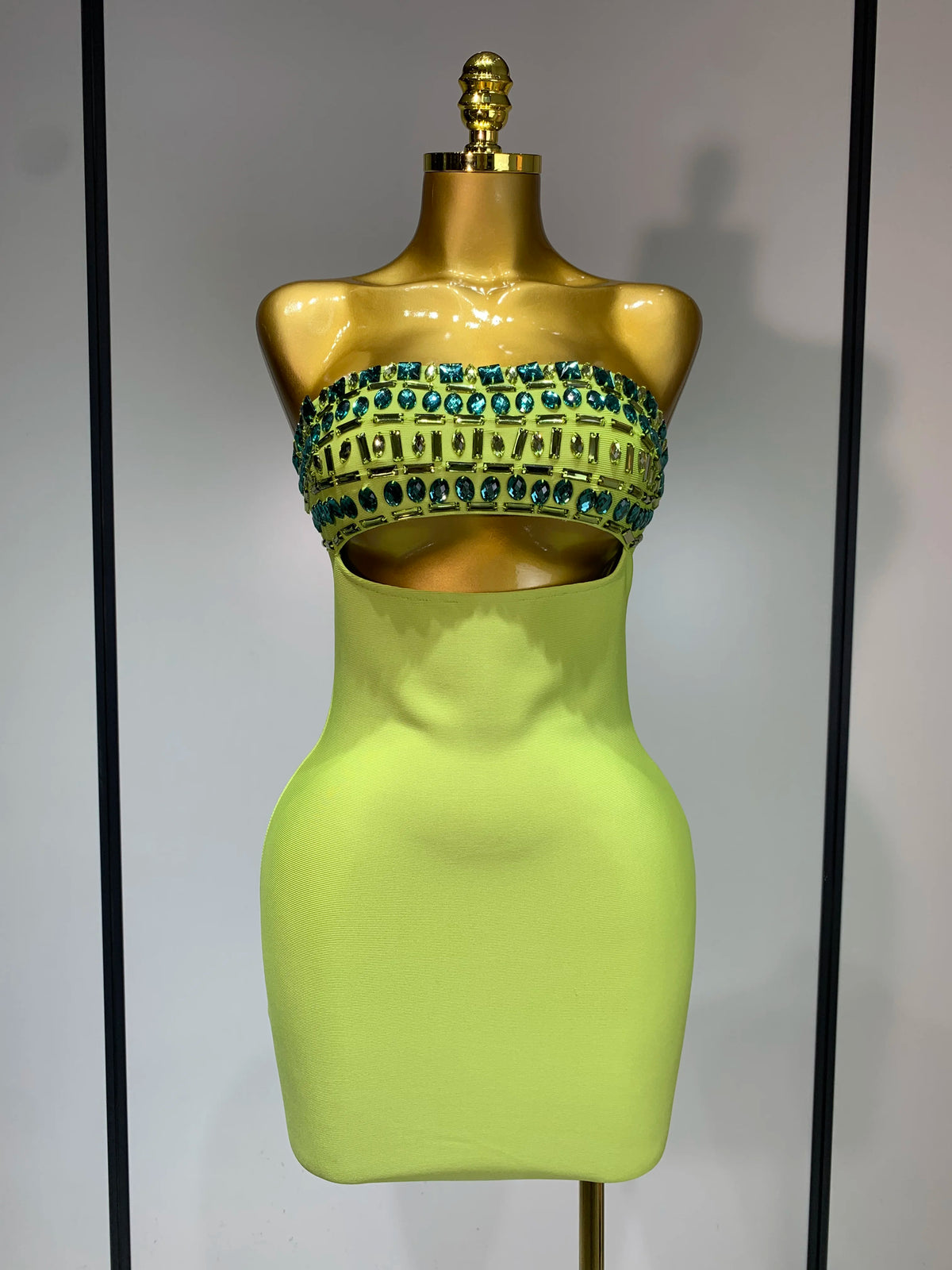 Women Celebrity Luxury Sexy Strapless Sparkly Diamond Cut Out Bodycon Bandage Dress Elegant Evening Club Party Birthday Outfit