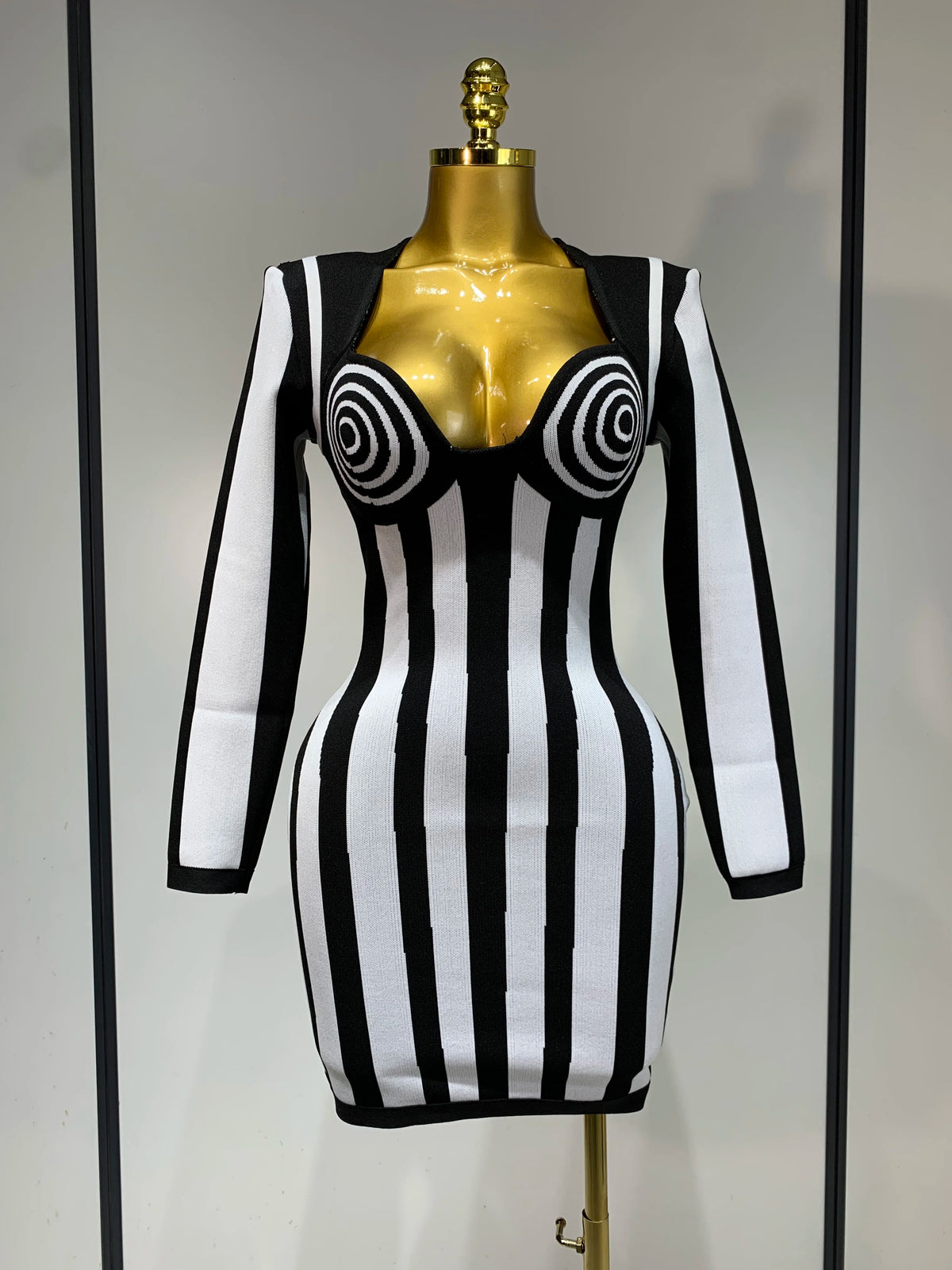 WomenLuxury Sexy Long Sleeve Stripe Black White Mini Bandage Dress 2025 Knitted Celebrity Elegant Evening Club Birthday Dresses