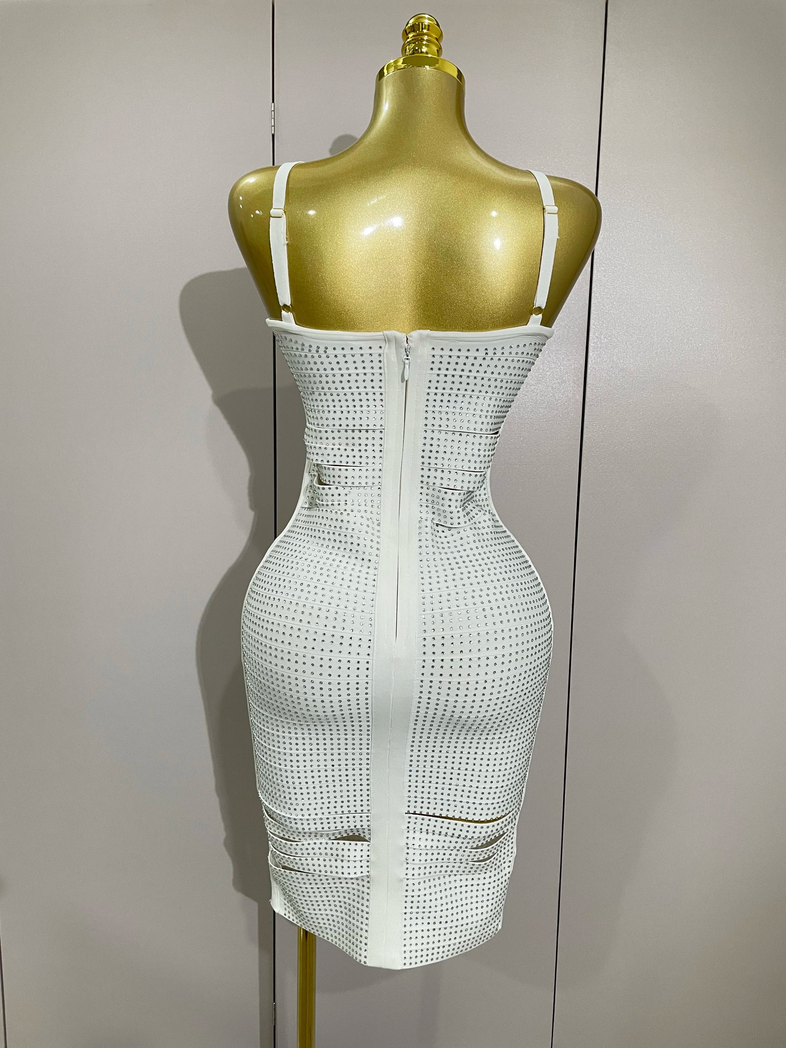 Shiny Diamond White Sleeveless V-neck Slim Short Dress 2025 Women Elegant Evening Club Prom Birthday Cocktail Dresses Vestido