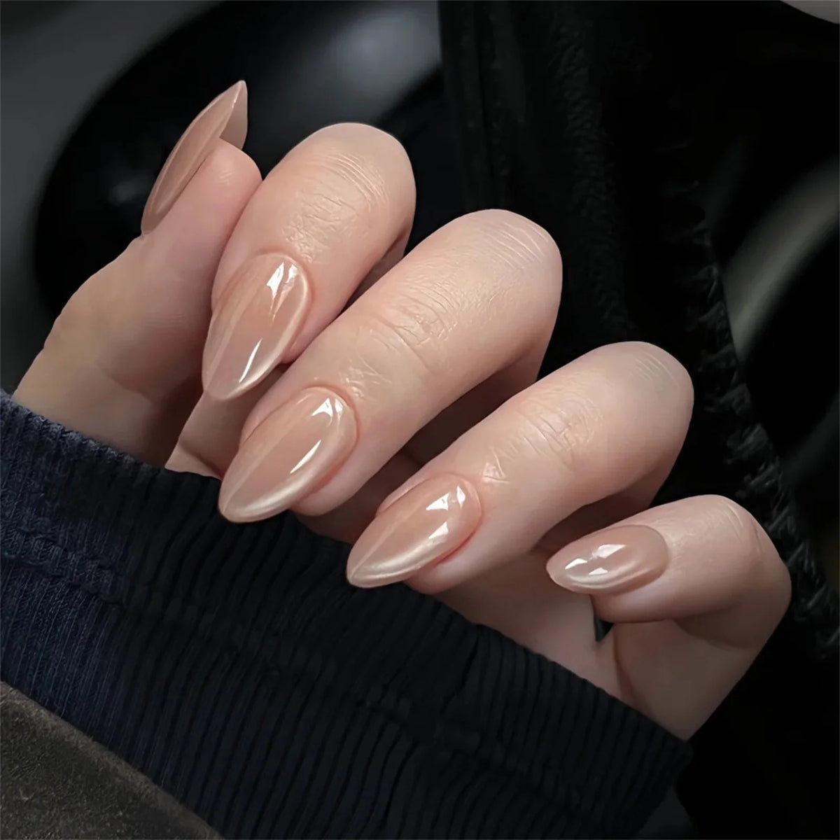 30Pcs Short Almond Fake Nails Glossy Nude Color Press On Nails Sweet Girls Daily Charm Manicure Retro Fashion False Nails Art