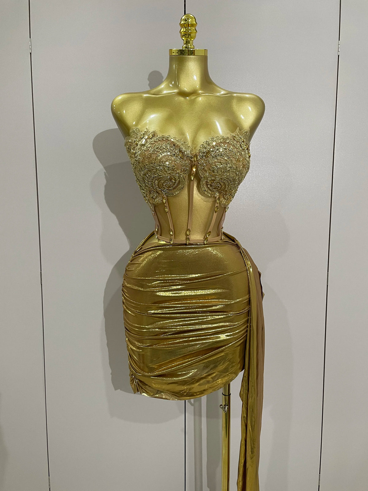 Sparkly Gold Sexy Top Two Pieces Short Skirt Set 2025 Women Celebrate Birthday Dress Party NightClub Dancer Show Stage Outfit