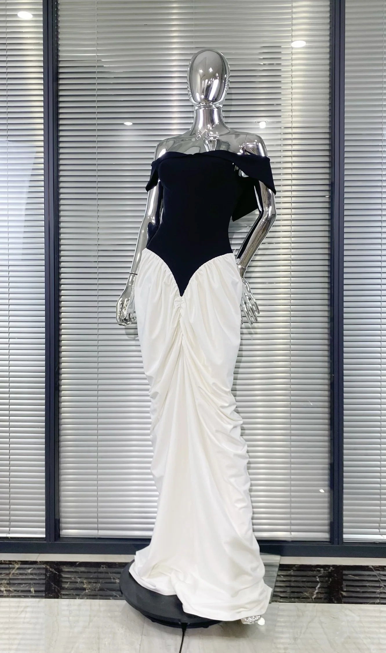 2025 New Arrival Women Sexy Off the Shoulder Laced-up Bodycon Long Maxi Dress Evening Party Celebrate Cocktail Outfit