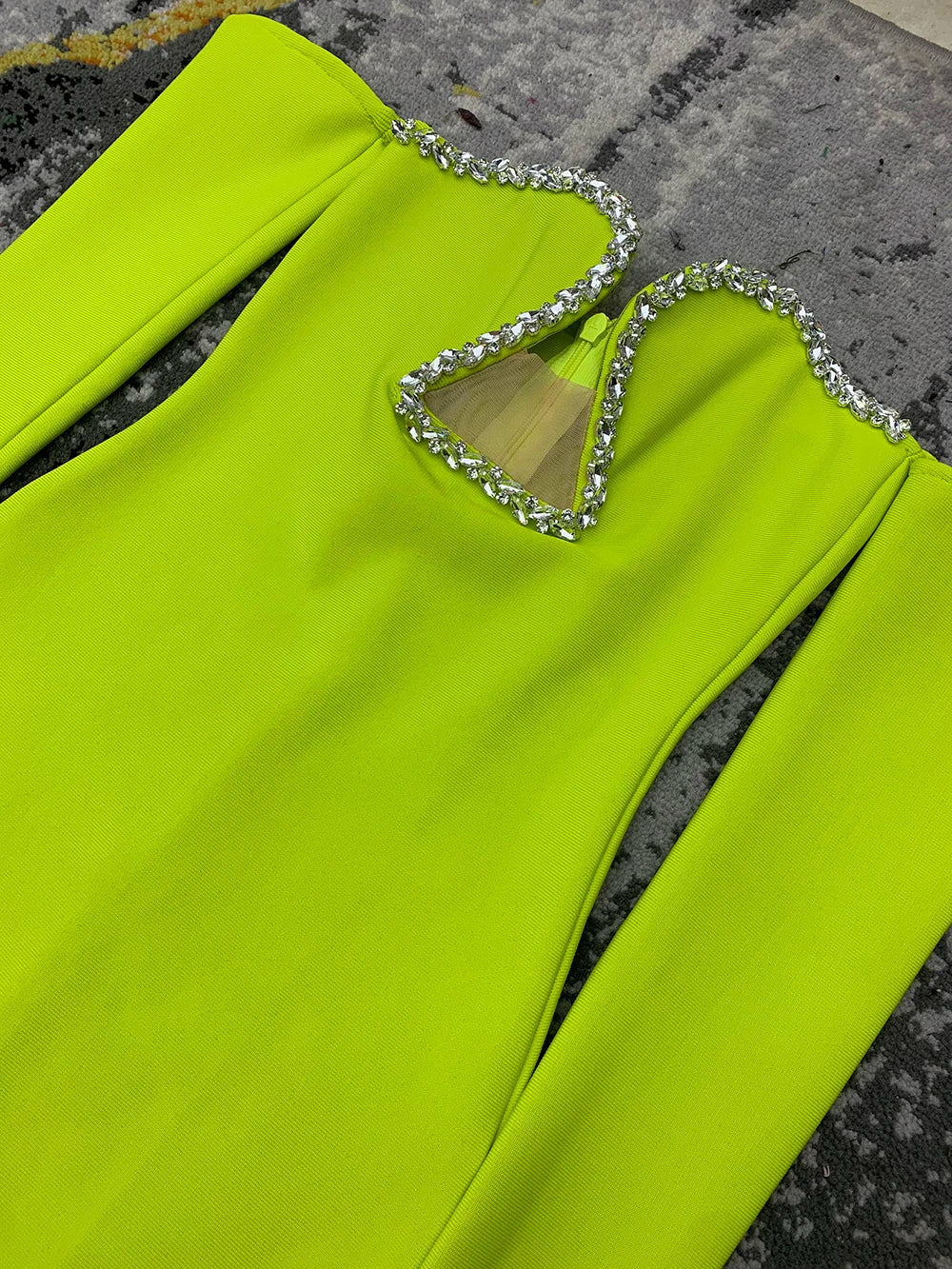 2023 New Arrival Women Long Sleeve Sexy Off the Shoulder Shinning Crystal Bodycon Long Bandage Dress Elegant Evening Party Dress