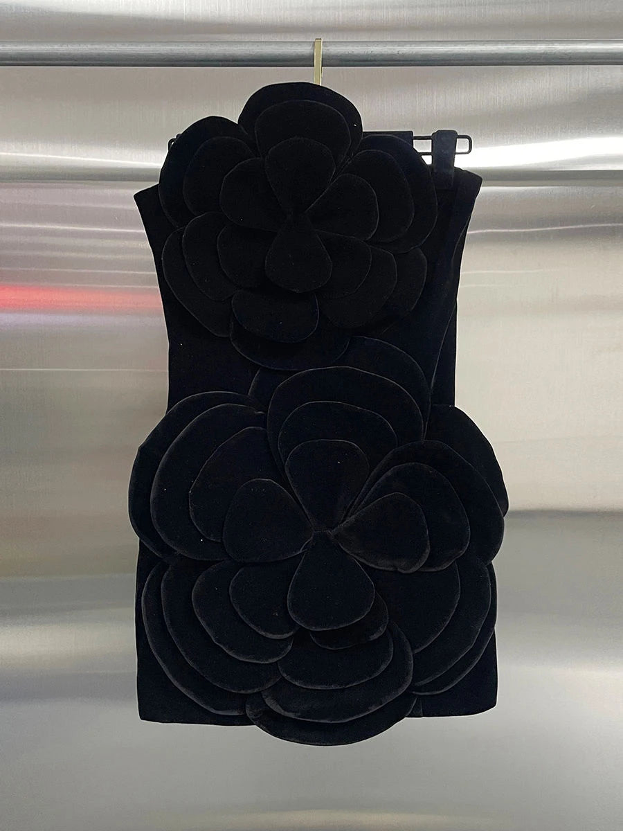 TWOTWINSTYLE Solid Slimming Temperament Mini Dresses for Women Strapless Sleeveless Patchwork 3D Flowers Dress Female Clothing