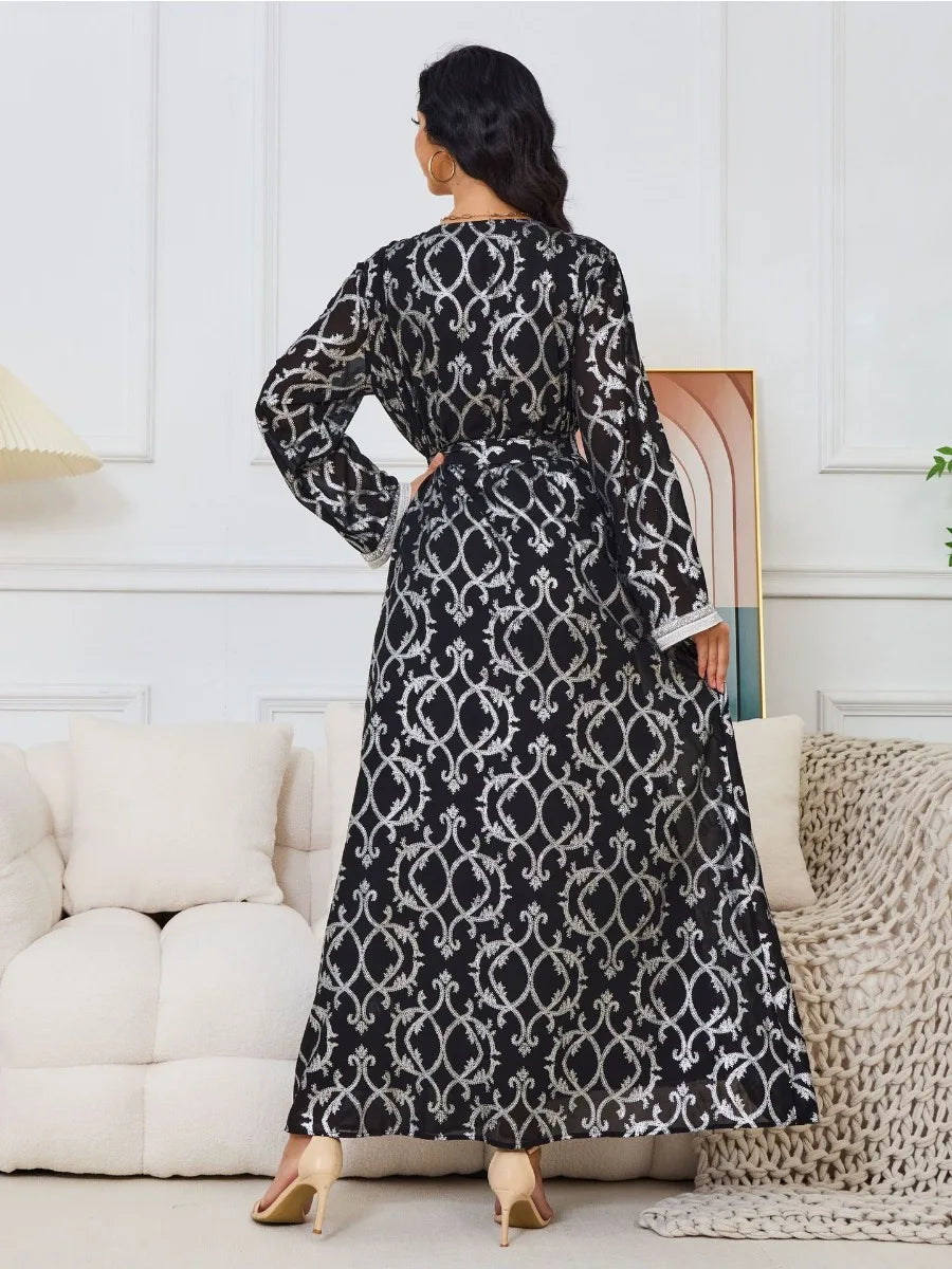 Abaya noir pour femmes musulmanes, vêtements avec estampage d'or, robe ceinturée avec diamants, Sadui, manches longues, col en v, Kaftan décontracté quotidien