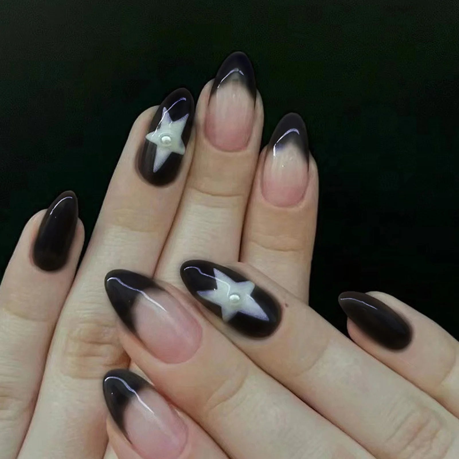 24Pcs Almond Press on Nails Y2K Star Diamond Designs for Cool Girls Nude Color Fake Nails for Women Full Cover False Nail Tips
