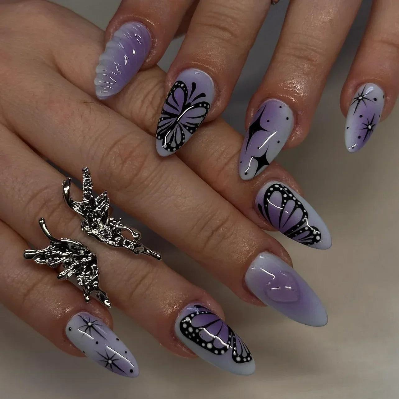 24Pcs Autumn Winter Matte Almond False Nails with Glue Rose Leaf Printing Nail Art Simple Full Cover Press on Acrylic Nails Tips