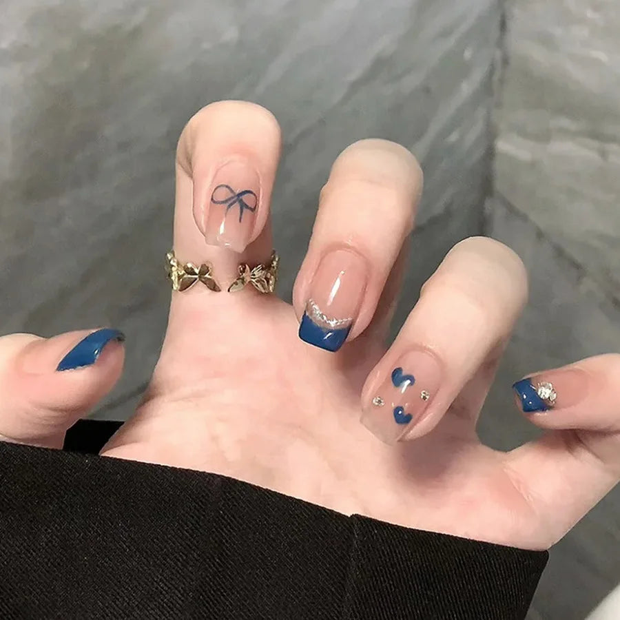 24pcs Y2K Fake Nails with Lovely Black Heart Designs Reusable French False Nails Full Cover Short Press On Nails for y2k Girls