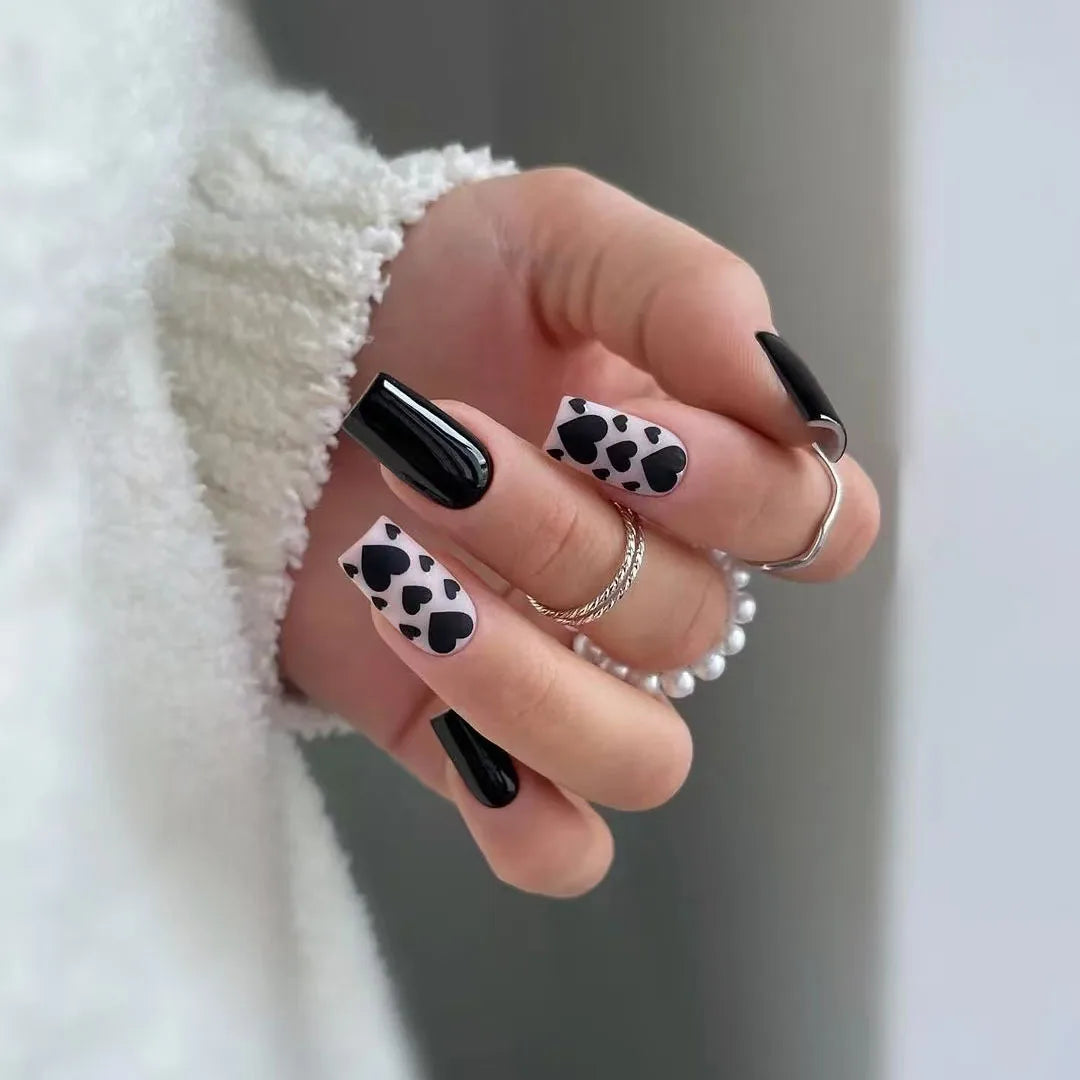 24pcs Y2K Fake Nails with Lovely Black Heart Designs Reusable French False Nails Full Cover Short Press On Nails for y2k Girls
