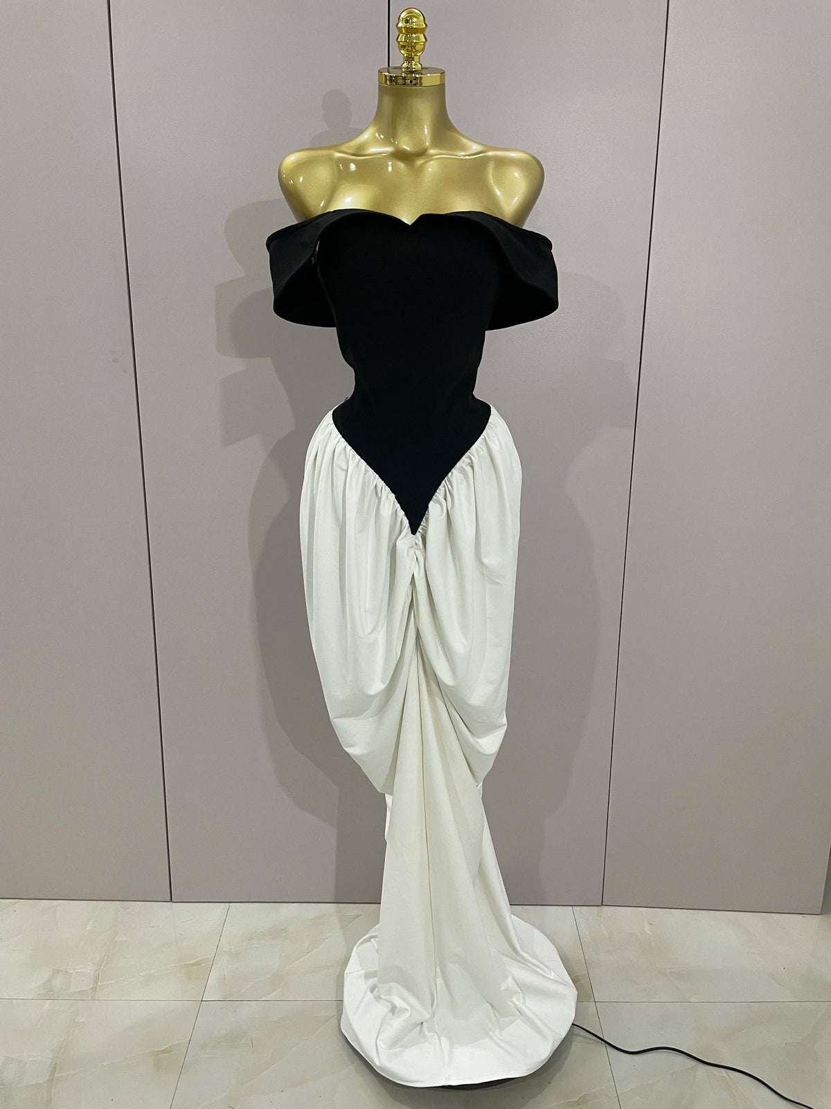 Sexy V Neck off-The-Shoulder Black And White Splicing Mermaid Floor-length dress 2025 Women Formal Evening Birthday Party Dress