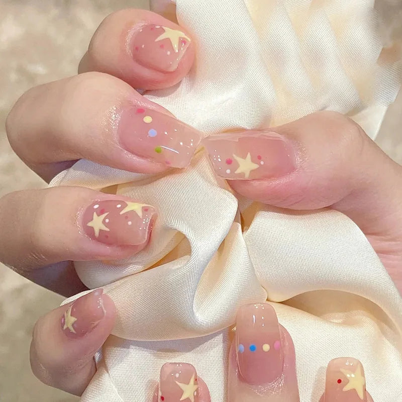 Y2K Fake Nails Nude Color Press on Nails Gradient Pink Star Designs Artificial Fingernail Tips Women Girls DIY False Nails 24Pcs