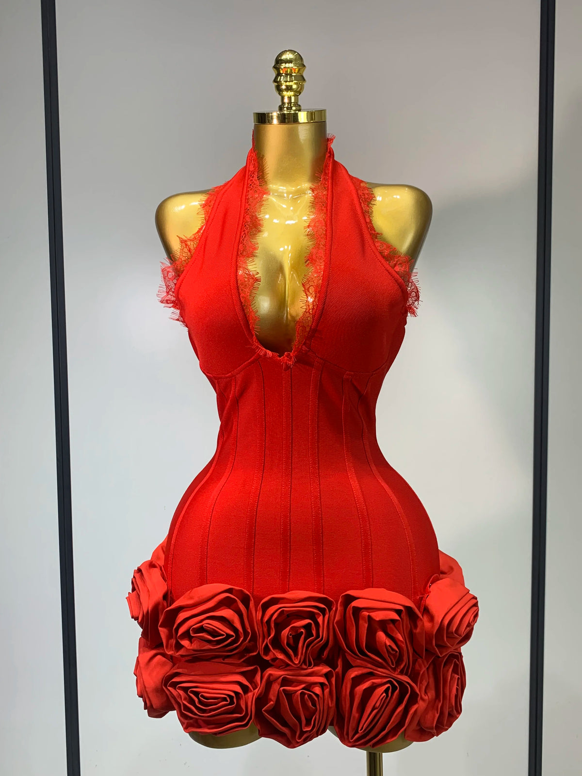 Elegant Women Sleeveless Sexy Halter Applique Bodycon Mini Bandage Dress Celebrity Fashion Nightclub Party Luxury Birthday Dress