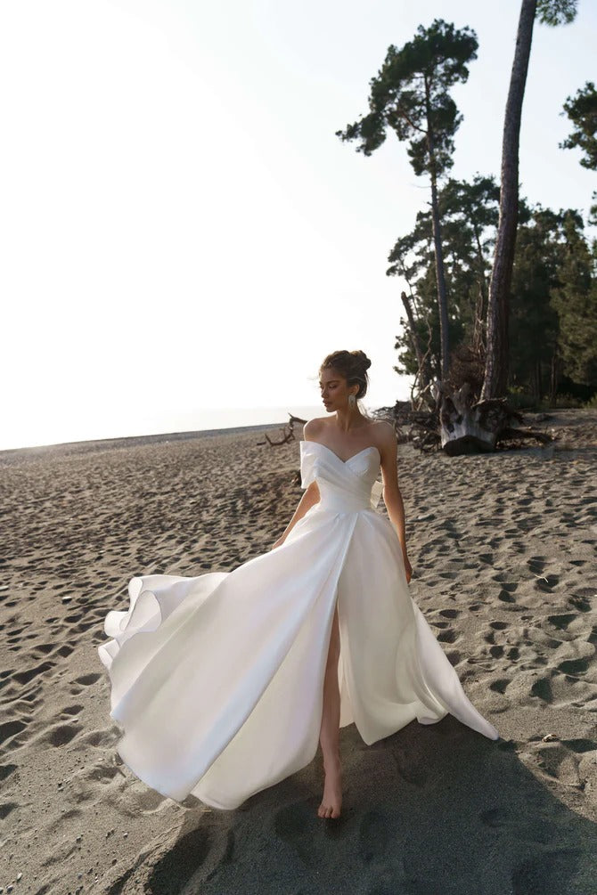 Sexy strand trouwjurken vrouwen split side een schouder bruid jurk satijnen trouwjurken zomer geplooide gewaad de mariage