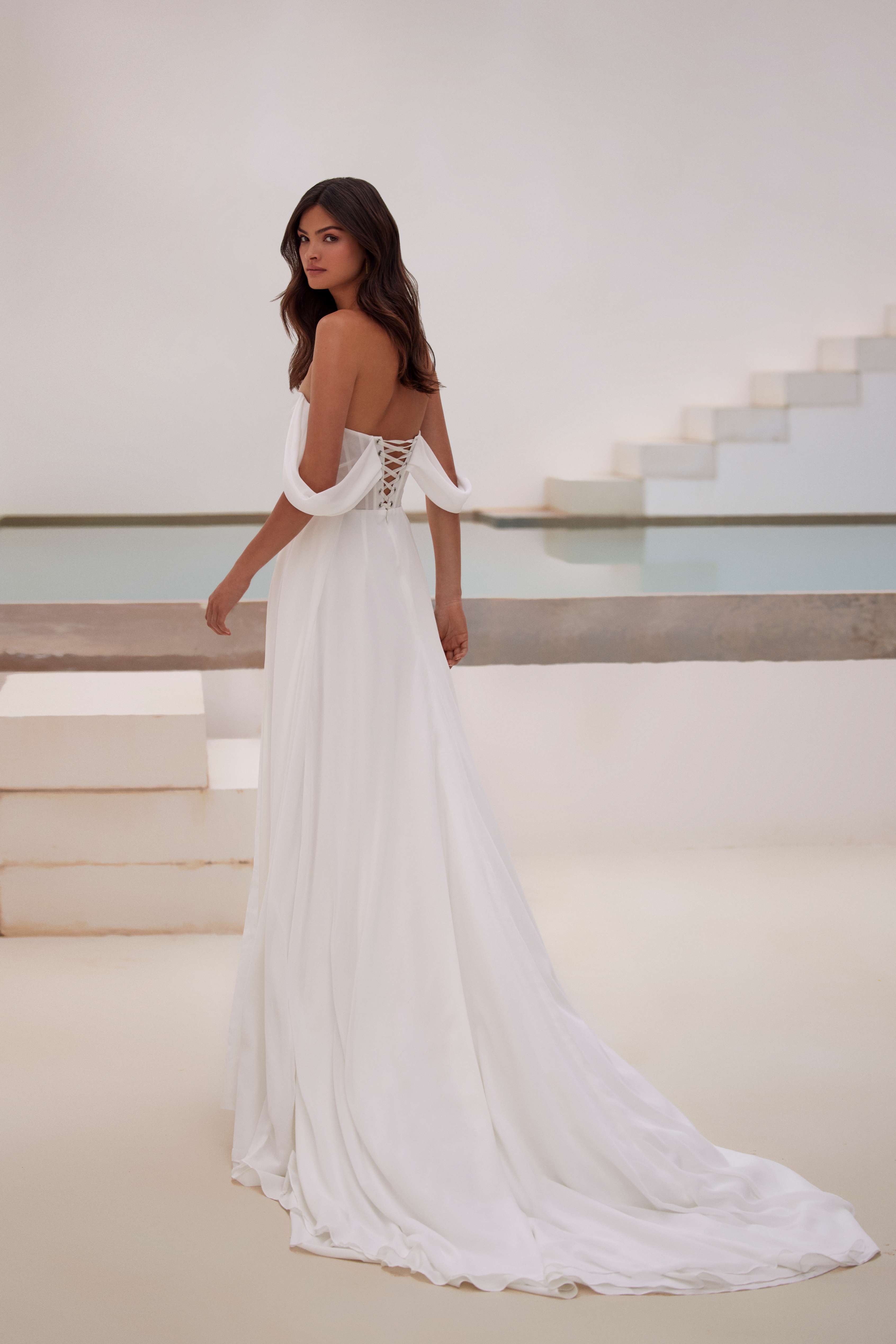 Graceful Chiffon Semi-transparent Boned Off-the-shoulder Boho Beach A Line Wedding Dresses straight Side Slit Rode De Morri