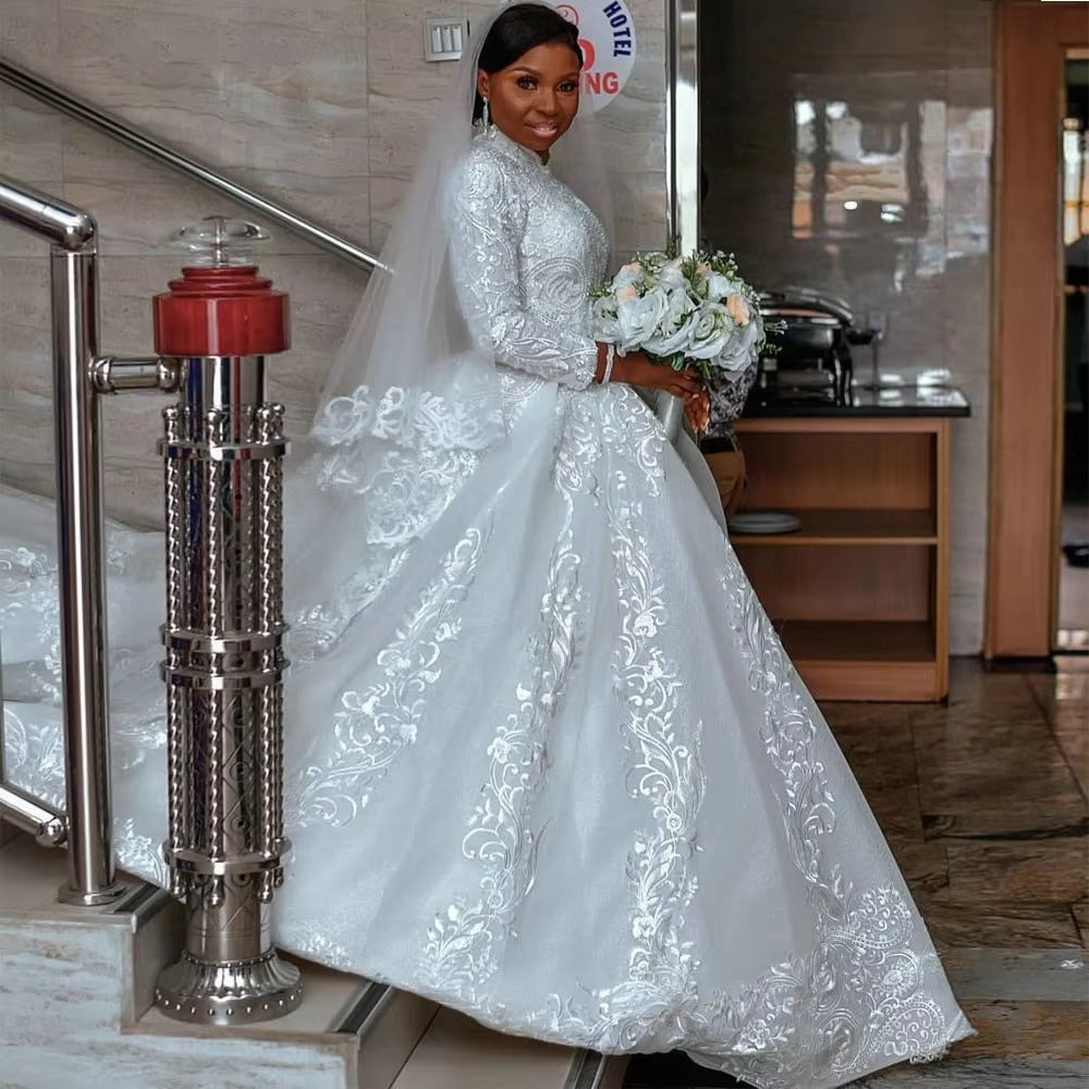 Muslim Wedding Dress 2023 Ball Gown Tulle High Neck Full Sleeves Lace Appliques Court Train Africa Bridal Gown Robe De Mariage