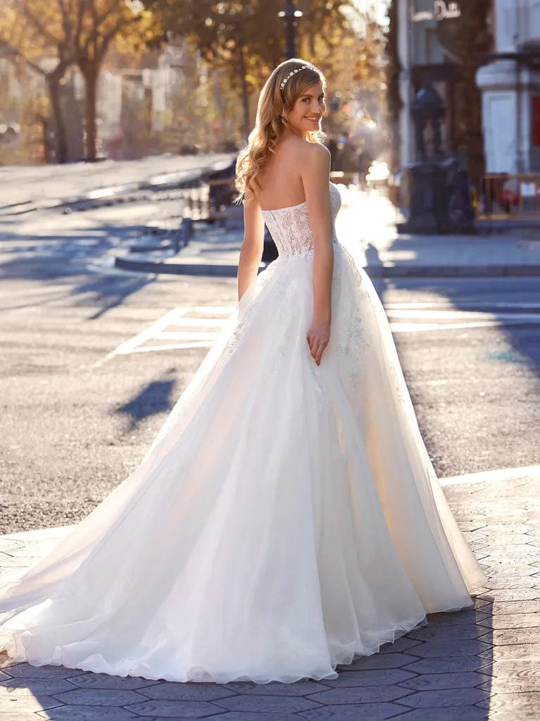 Vestido De novia elegante sin tirantes con apliques De encaje, vestido De novia De tul con escote corazón y espalda descubierta 