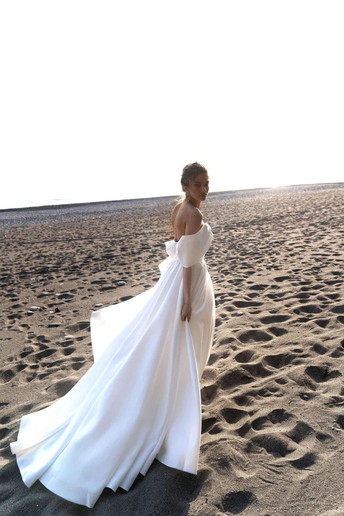 Abiti da sposa sexy da spiaggia Donne Spaccate Scheda una spalla Abito da sposa abiti da sposa in raso Abbazia estiva Robe De Mariage