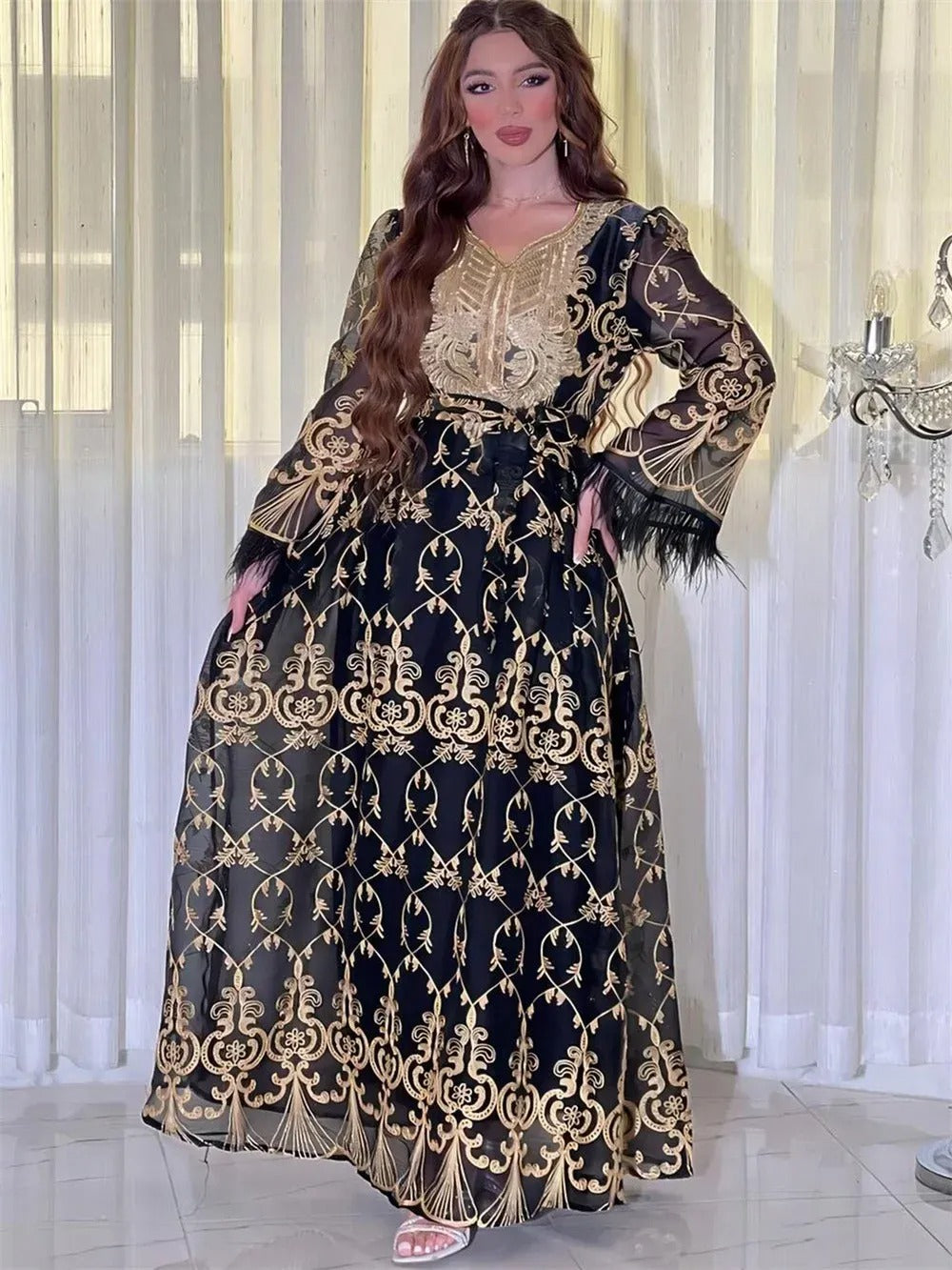 Dubai Gold Blumensticke Pailletten Feathers Patchwork Langarm gegen Kragen ethnische Partykleid mit Schärptern Eid al-Adha