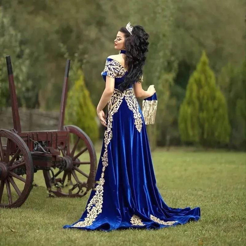 Marokkanische Caftan Abendkleider Gold Spitzen Applikationen Cap Sleeve Royal Blue Mermaid Velvet Arabische Promkleider Langes Partykleid