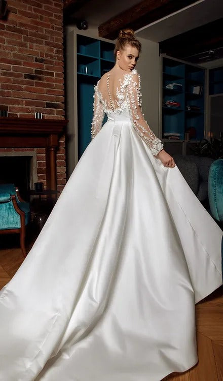 Attractive A-Line Wedding Gown for Bride Slit Illusion Buttons 3D Appliques Beadings Pleated Court Train Robe De Mariee