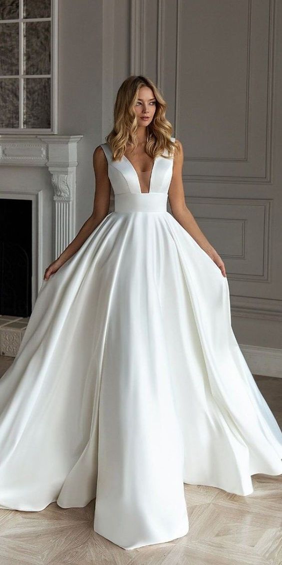 LORIE A Line Wedding Dress Princess Satin Bride Dresses Sexy V Neck Wedding Party Gowns