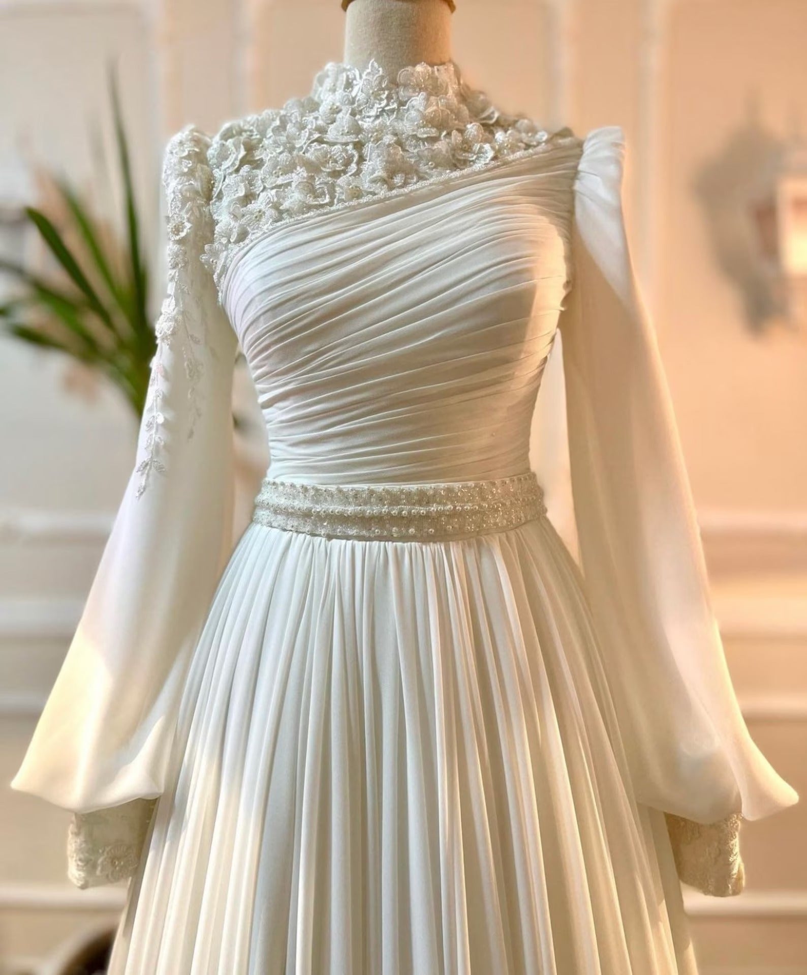 Vestidos De novia musulmanes De Dubái para novia, pliegues De gasa, apliques con cuentas, vestidos De novia De boda árabes, bata De boda De manga larga