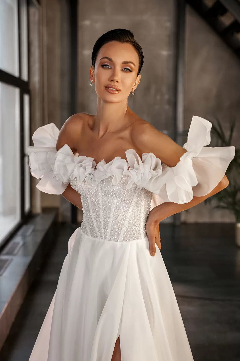 Exquisite Wedding Dresses A-Line Boat Neck Bridal Gowns Ruched Satin Robes For Formal Party High Split Vestidos De Novia