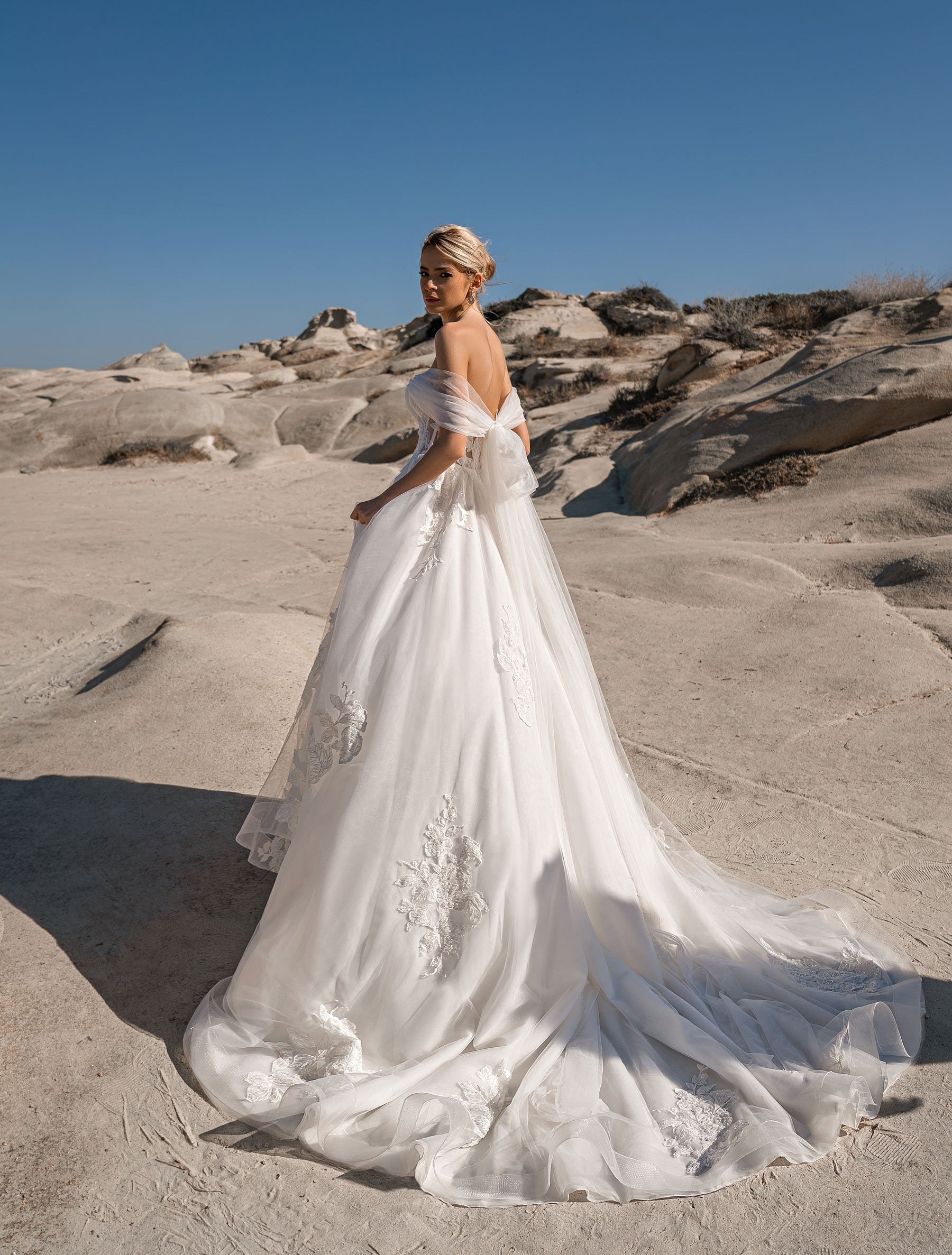 Vestidos de novia de tul de playa para mujer, vestido de novia de línea A con hombros descubiertos y Apliques de encaje, vestidos de novia románticos bohemios 