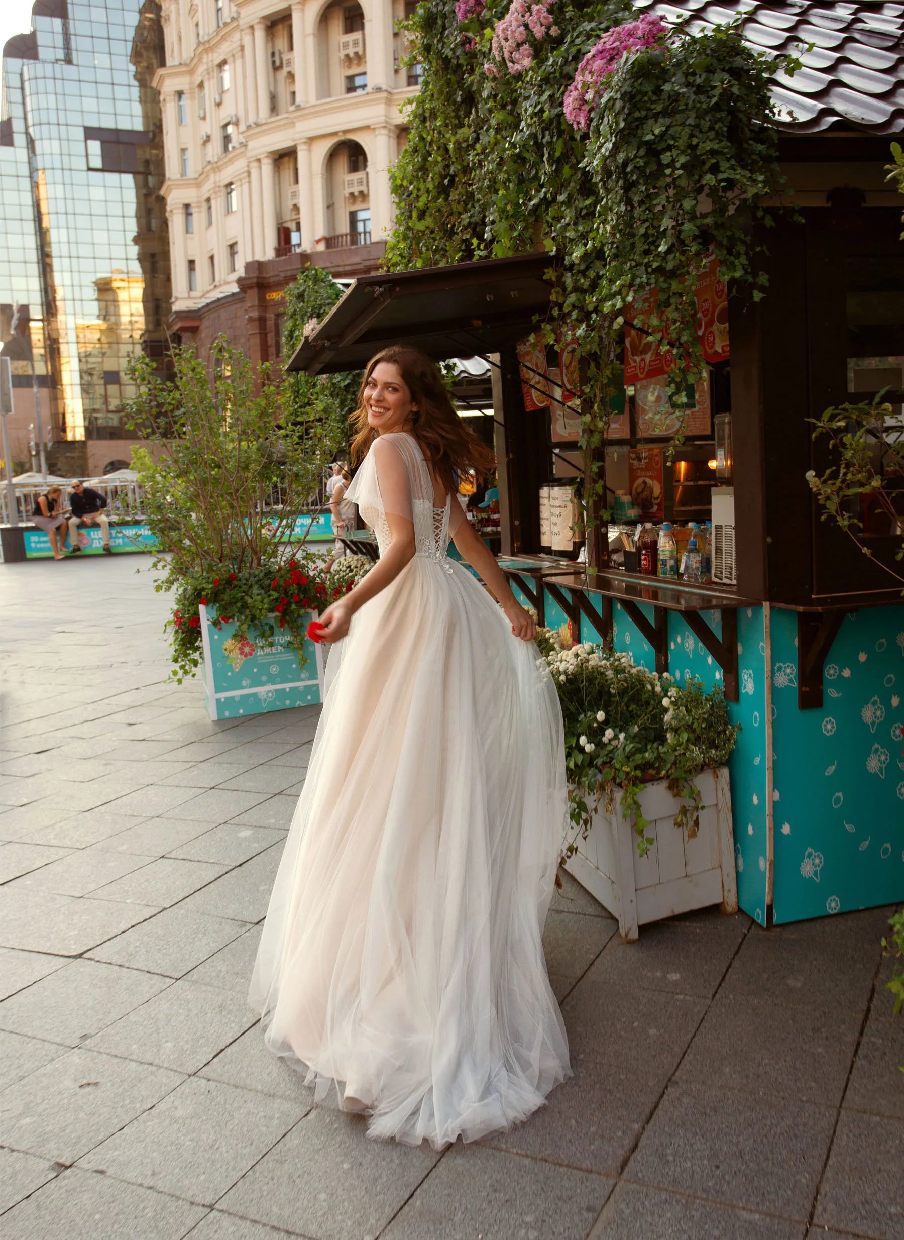 Eenvoudige trouwjurken illusie tule gelaagde bruidsjurken cap mouwen a-line baljurken sierlijke vintage vestidos de novia