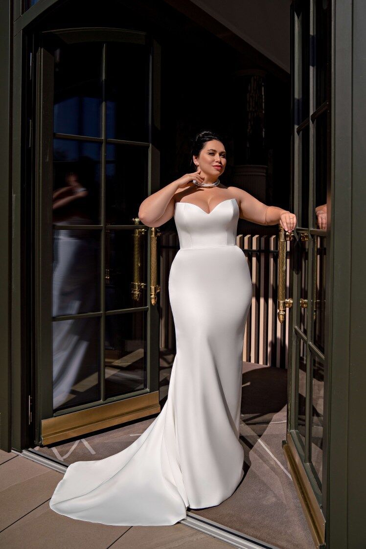 Evon Bridal Mermaid Plus Size Hochzeitskleid für große Frau Satin mit Bogen -Sweep -Zug -Brautkleidern Custom Made Vestido de Noiva