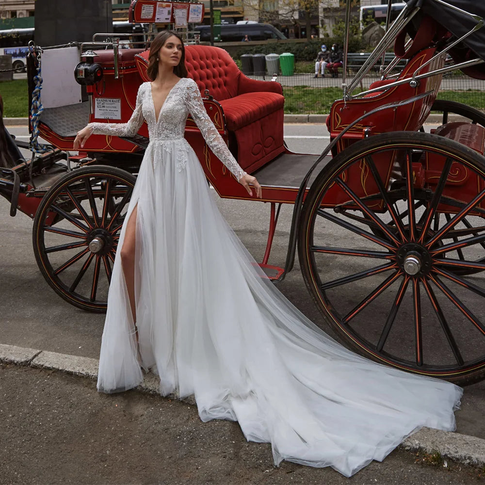 Charmante V-Ausschnitt A-Linie Brautkleider Langarmes Spitzen-Applikationen Brautkleid Hochteilige Rückenless Vestido de Novia